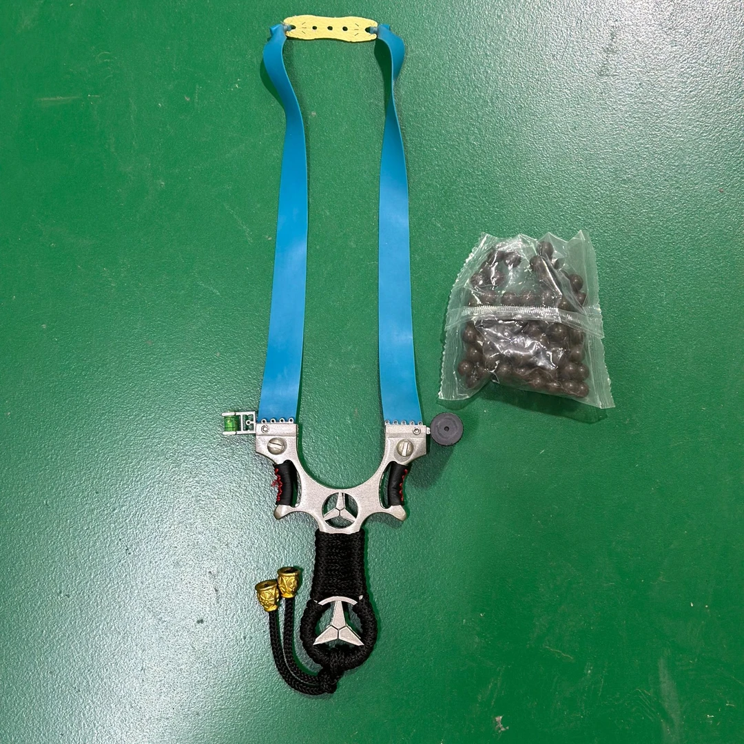 新款合金弹弓高精度激光户外成人玩具