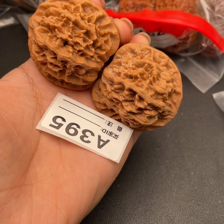 文玩核桃吊坠核桃