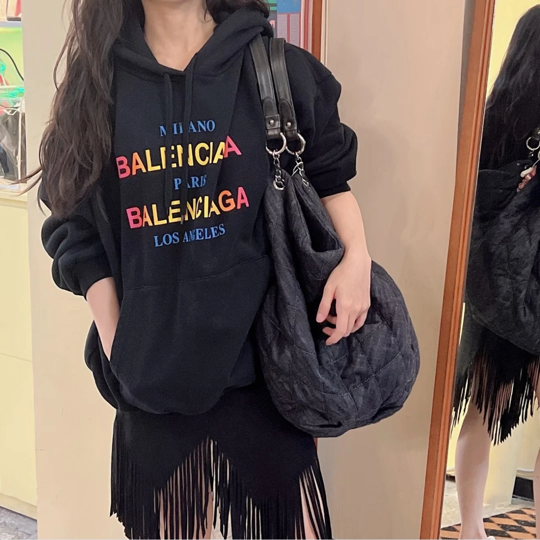 95新 Balenciaga/巴黎世家 黑色连帽卫衣 s码 编码H0195