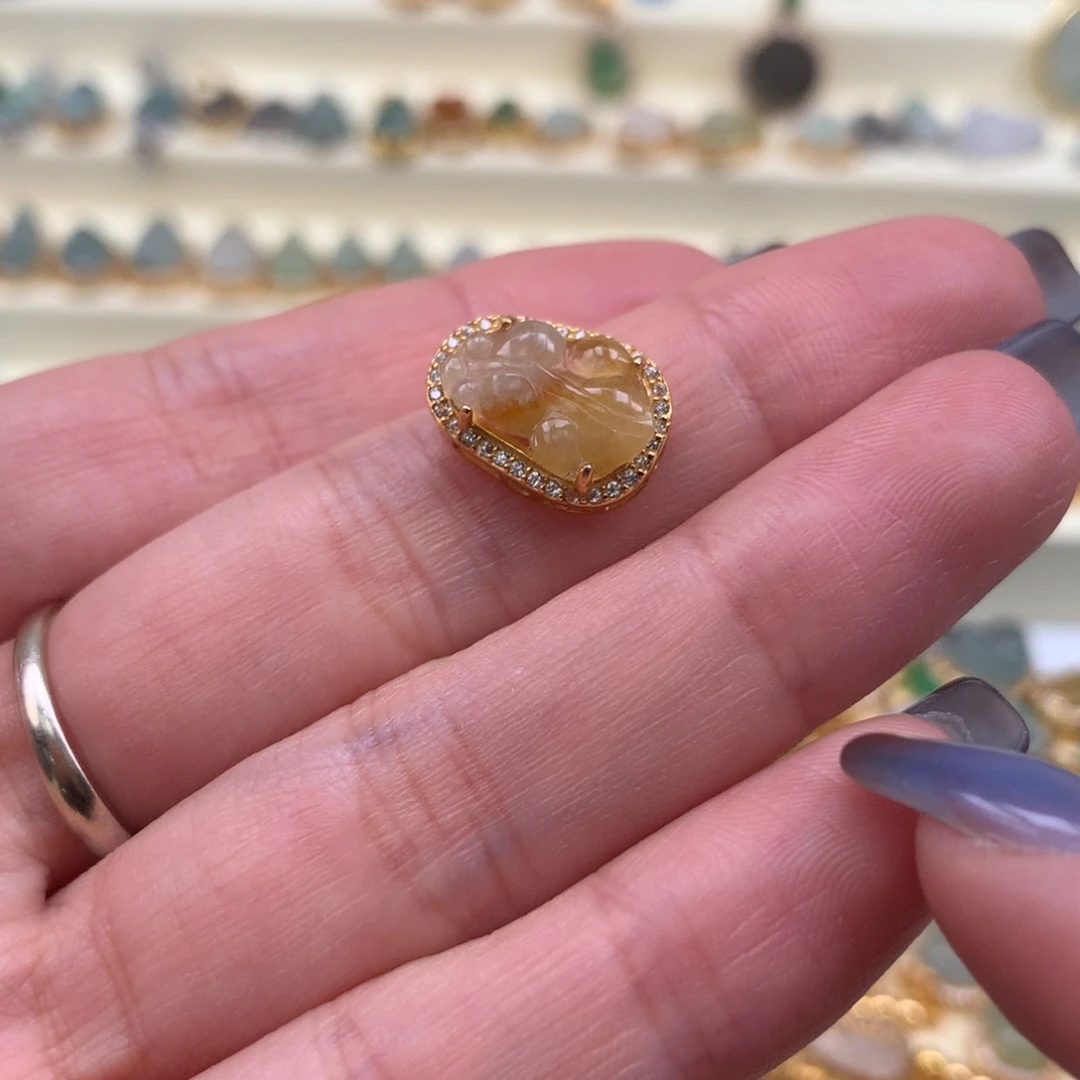 穗***t翡翠银S925镶嵌颈饰金鱼