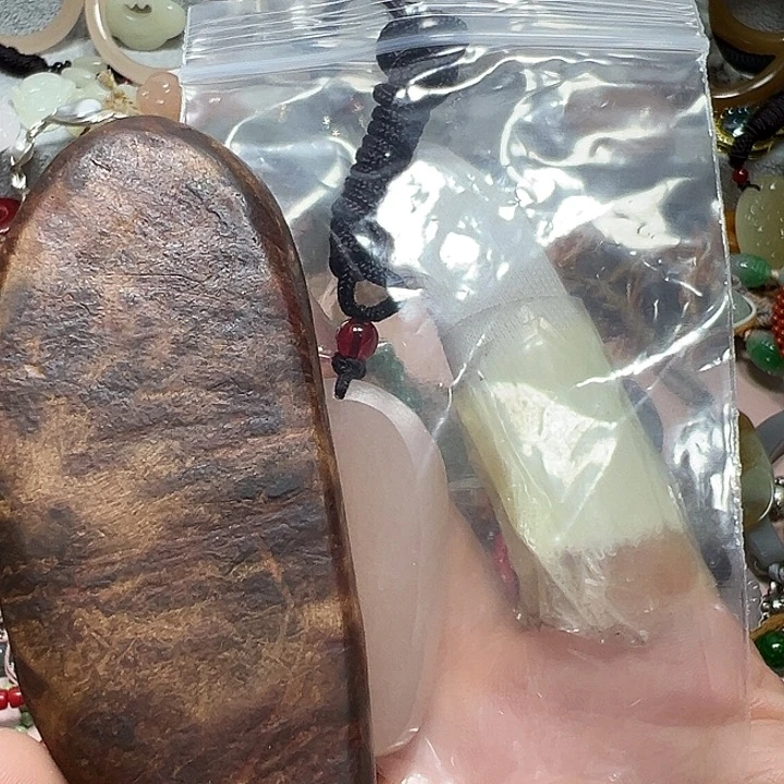 红****无事牌非洲檀香手把件手把件手把件手把件手把件