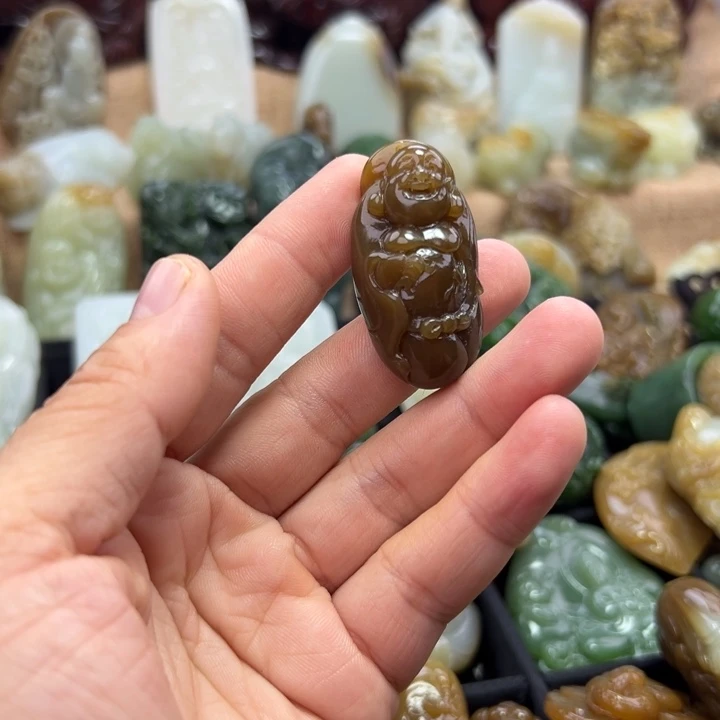 和田玉（糖玉）未镶嵌颈饰