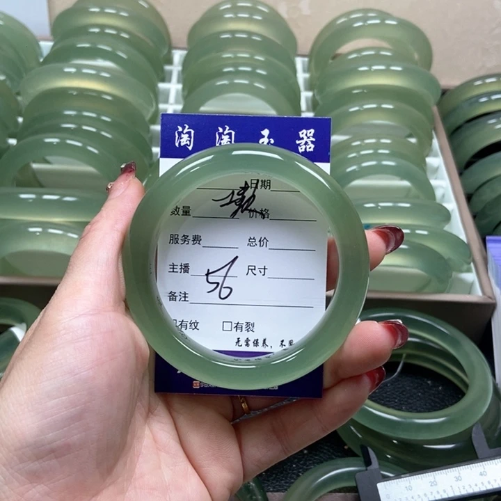 蛇纹石玉手镯未镶嵌嗷*～