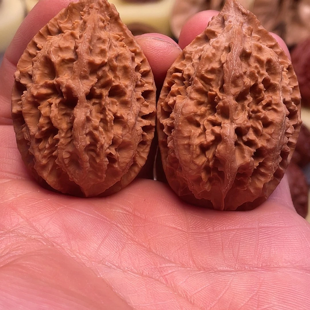 吊坠猴头核桃白山蚂蚁极品文玩核桃10号