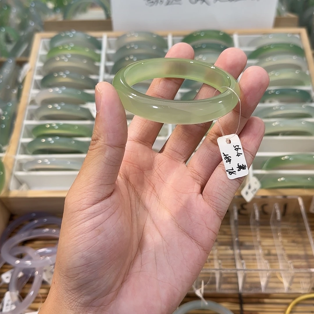 玛瑙/玉髓未镶嵌手镯圈口56.4