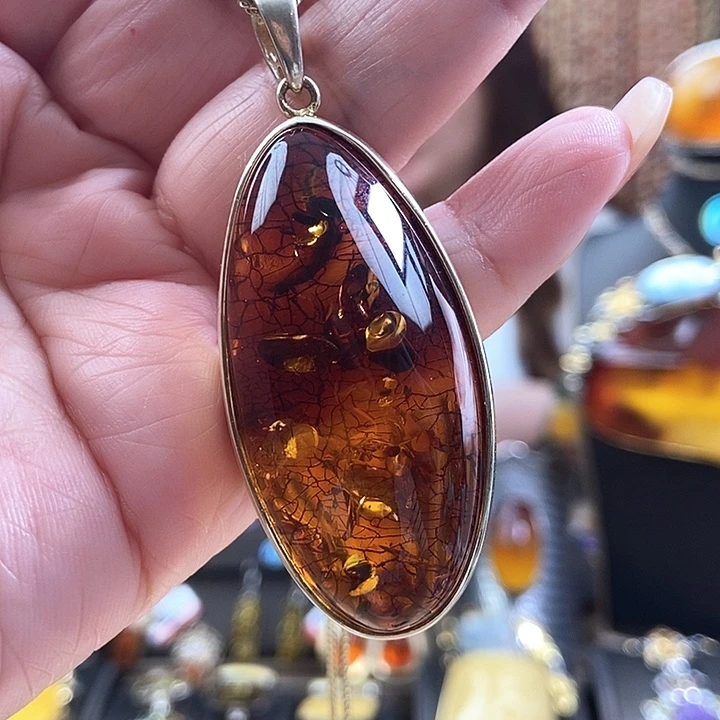 琥珀银S925镶嵌颈饰吊坠