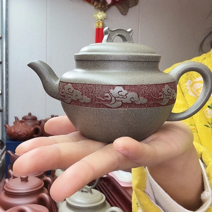 丢***亚紫砂茶壶文鼎半手，半手青段