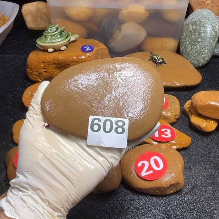 颜***哥香榧木木头人的生活是多么艰辛