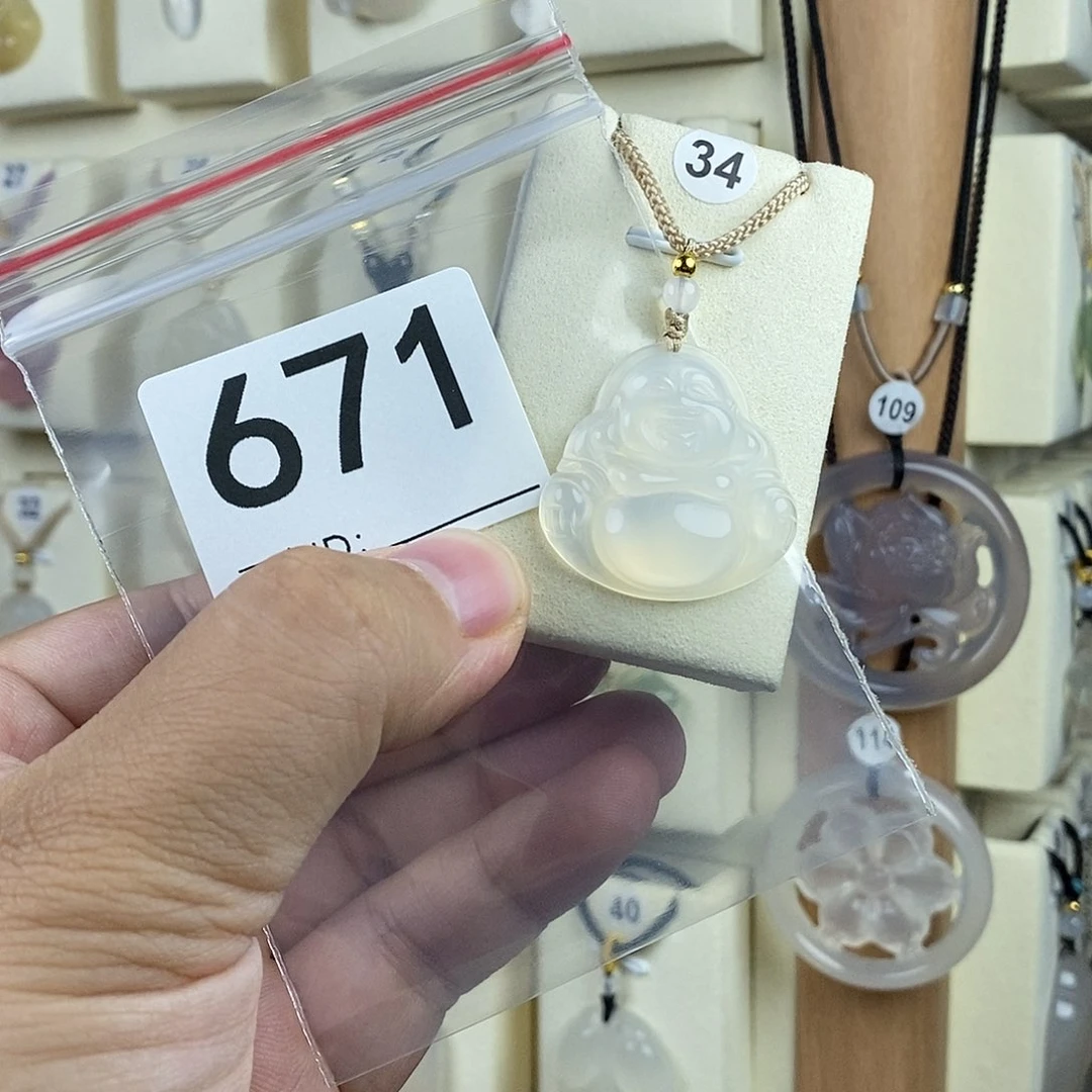 玛瑙/玉髓颈饰未镶嵌流*