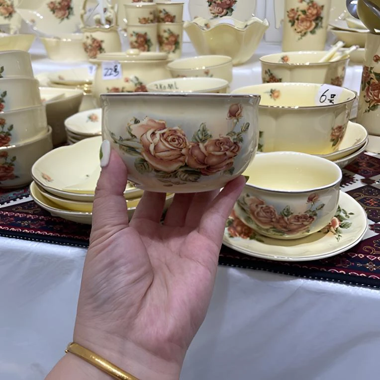 4英寸10cm陶瓷小碗欧式宫廷元素碗餐具碗小汤碗水蒸蛋甜品碗中式