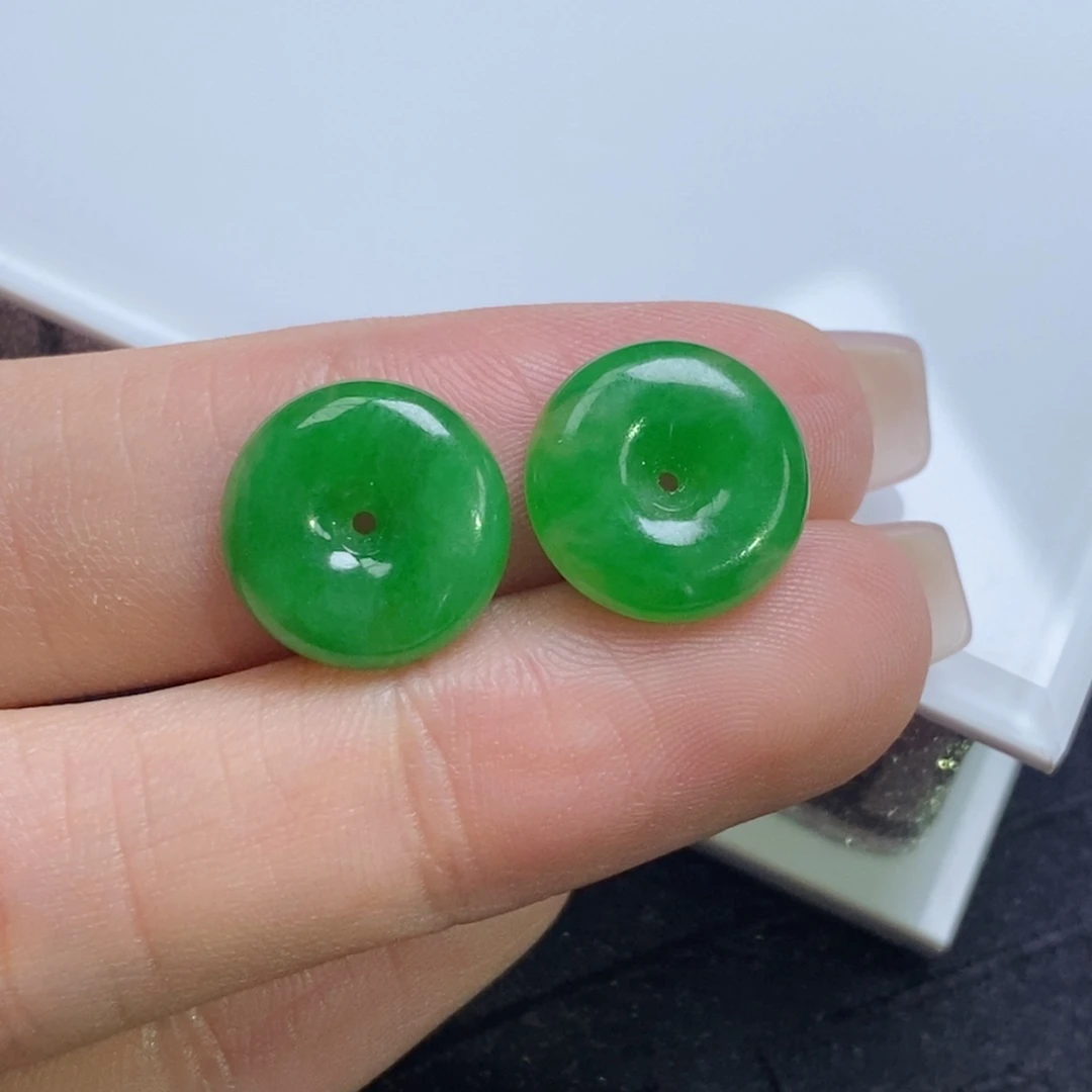 翡翠未镶嵌耳饰平安扣