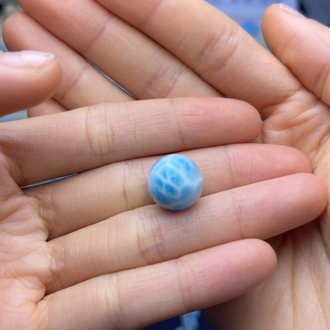 未镶嵌针钠钙石（海纹石）珠宝半成品