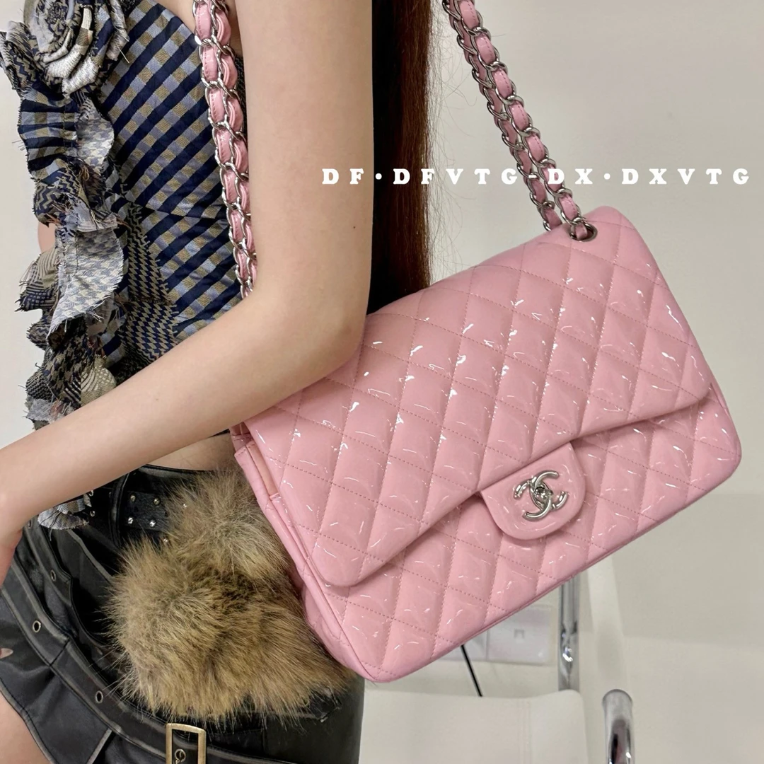 95新 Chanel/香奈儿 chanel 樱花粉漆皮cf jumbo斜挎包