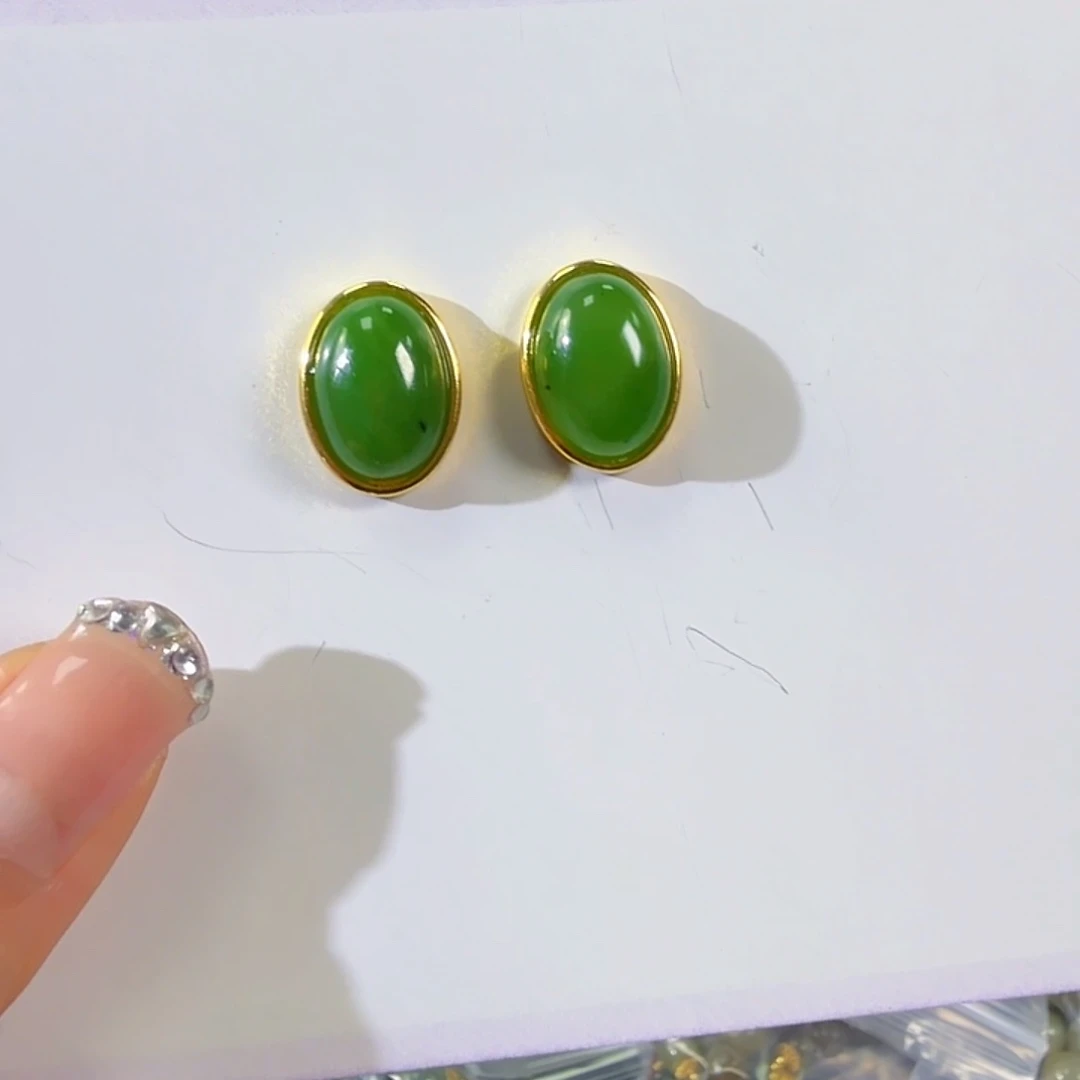 和田玉（碧玉）合金耳饰