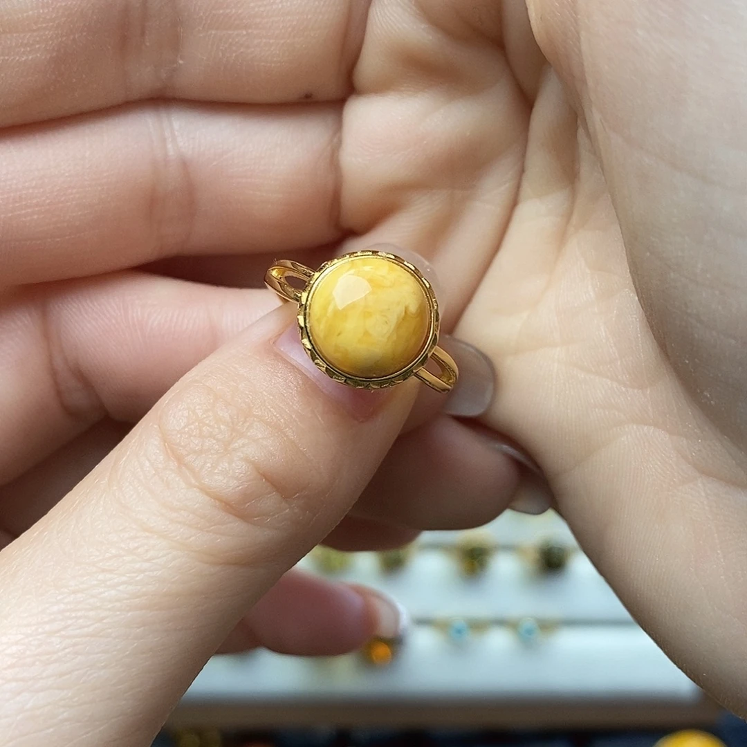 琥珀未镶嵌裸石成品