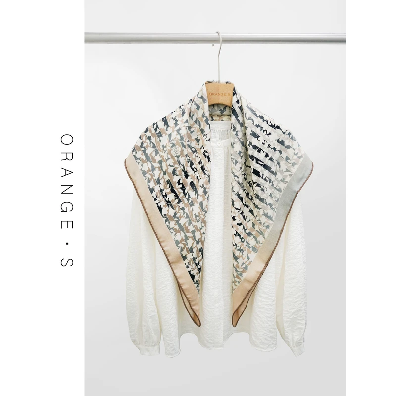 静绽的茶花！【茶花物语】满印花卉11%桑蚕丝89%绵羊毛大方巾86cm