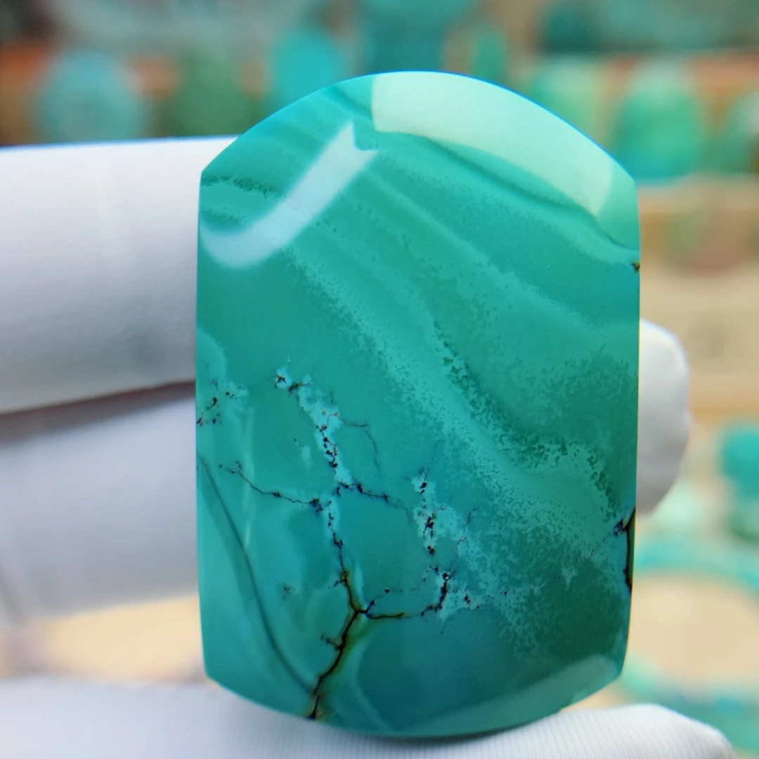 绿松石颈饰未镶嵌