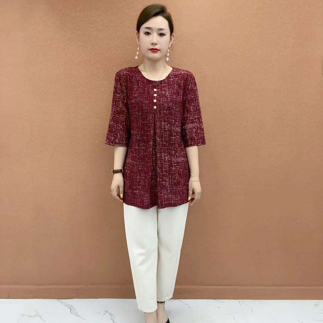 显瘦纯色大码中老年七分袖中老年女装常规款小衫纽扣洋气妈妈装