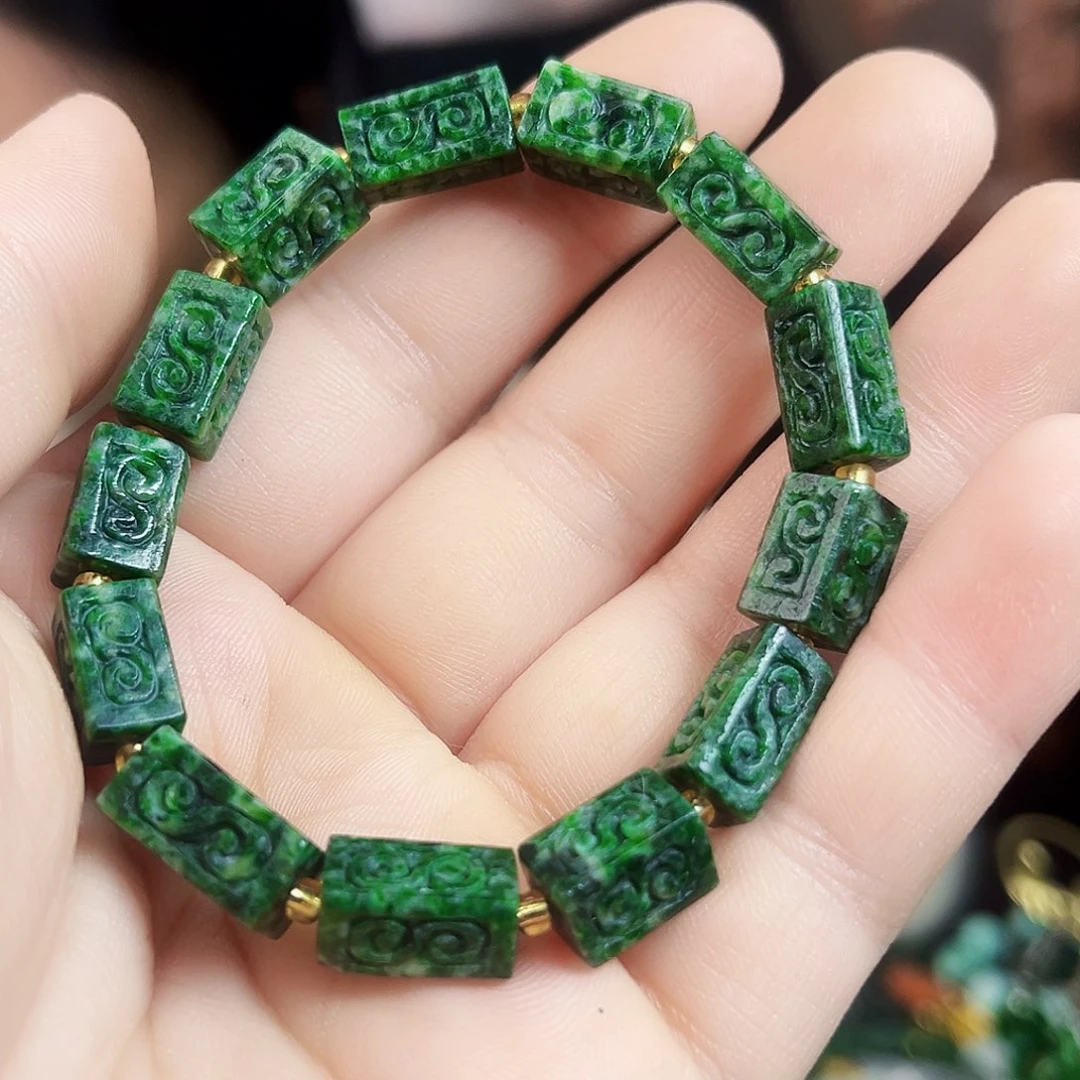 翡翠颈饰未镶嵌手链