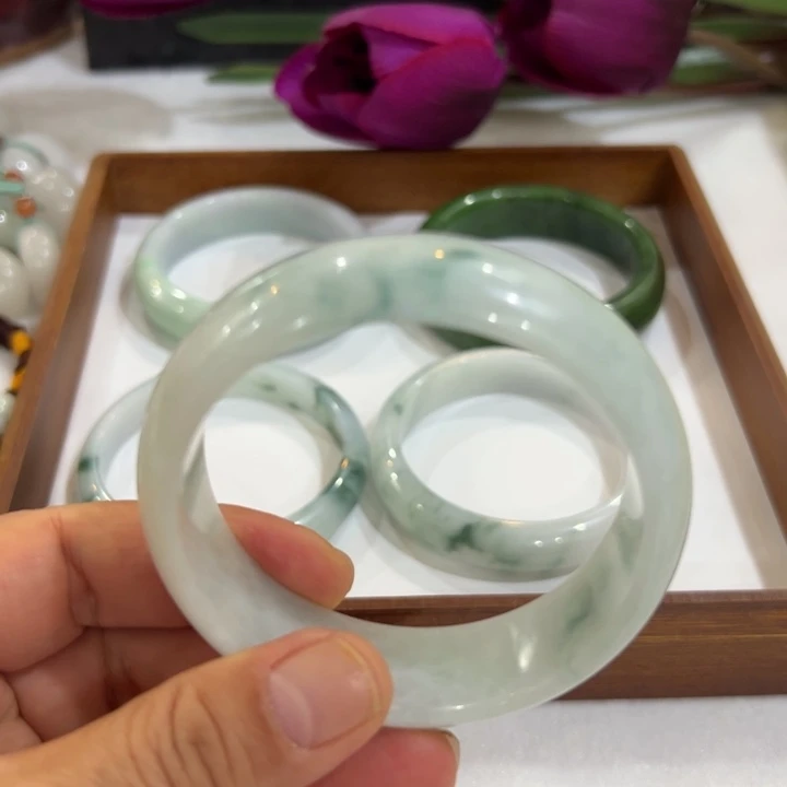 翡翠未镶嵌手镯天然