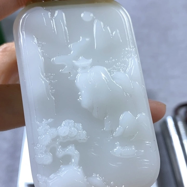 和田玉颈饰未镶嵌