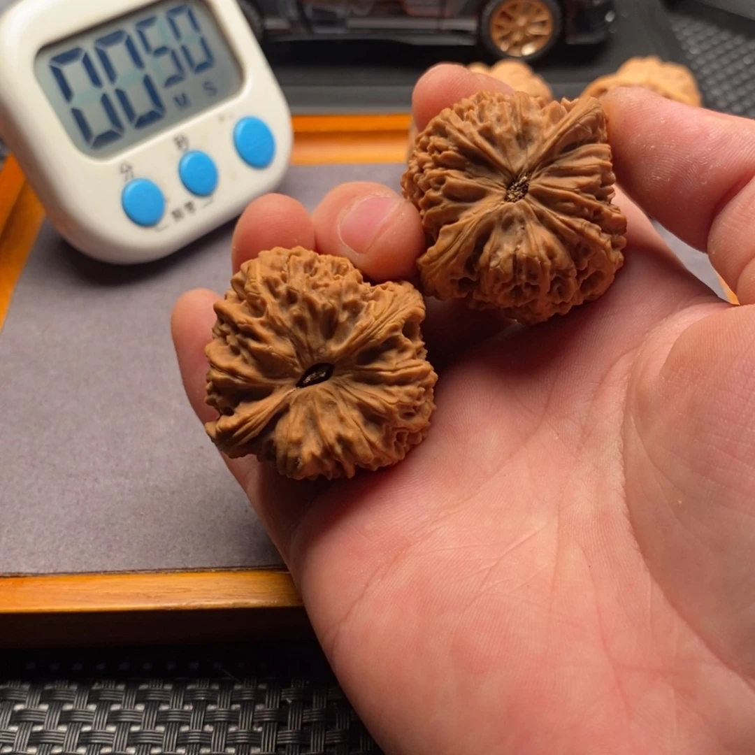 贺****文玩核桃精品对天残脚