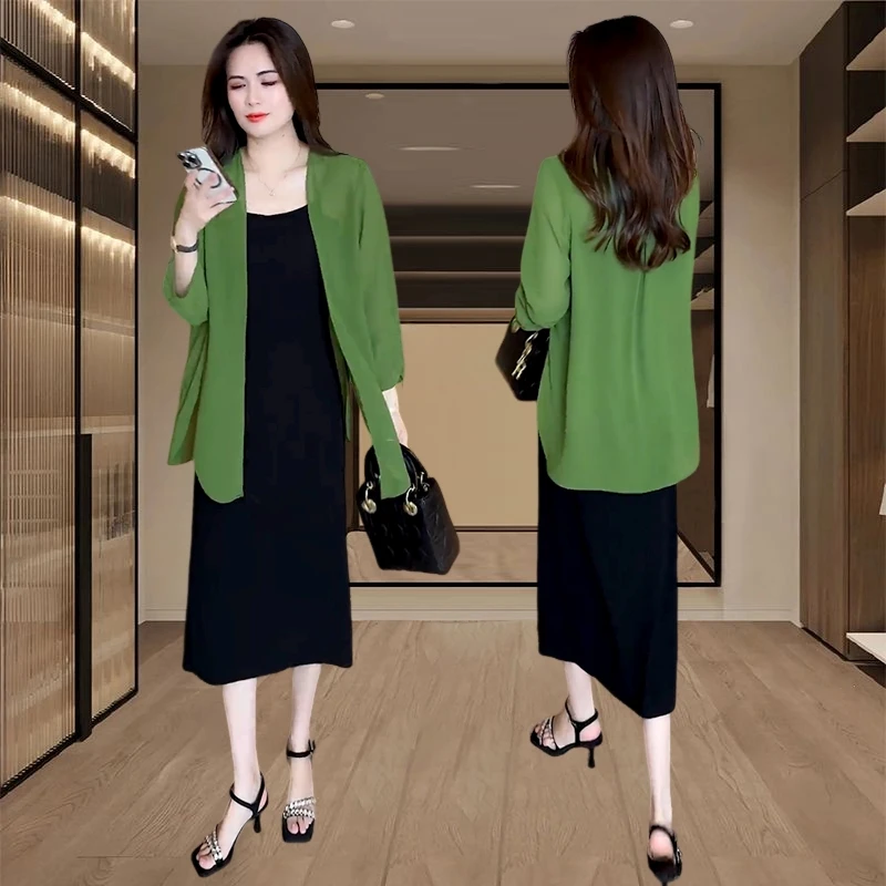 高级感巨好看的套装2025女士夏季独特超好看防晒衬衫吊带裙两件套