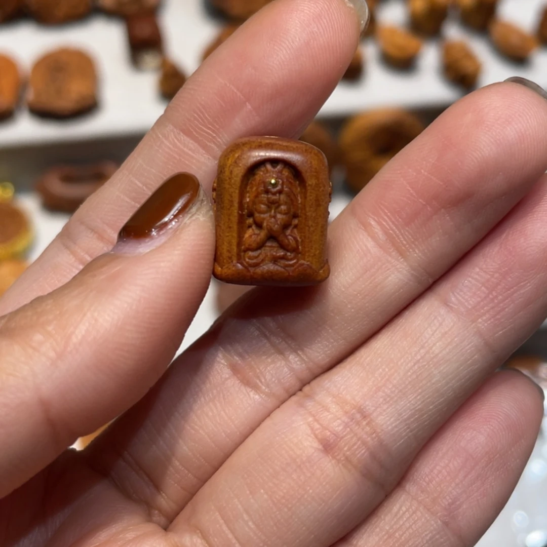 【闪购商品】檀香木吊坠好****?小吊坠奶香