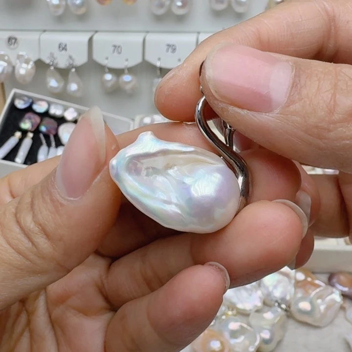 未镶嵌淡水珍珠颈饰