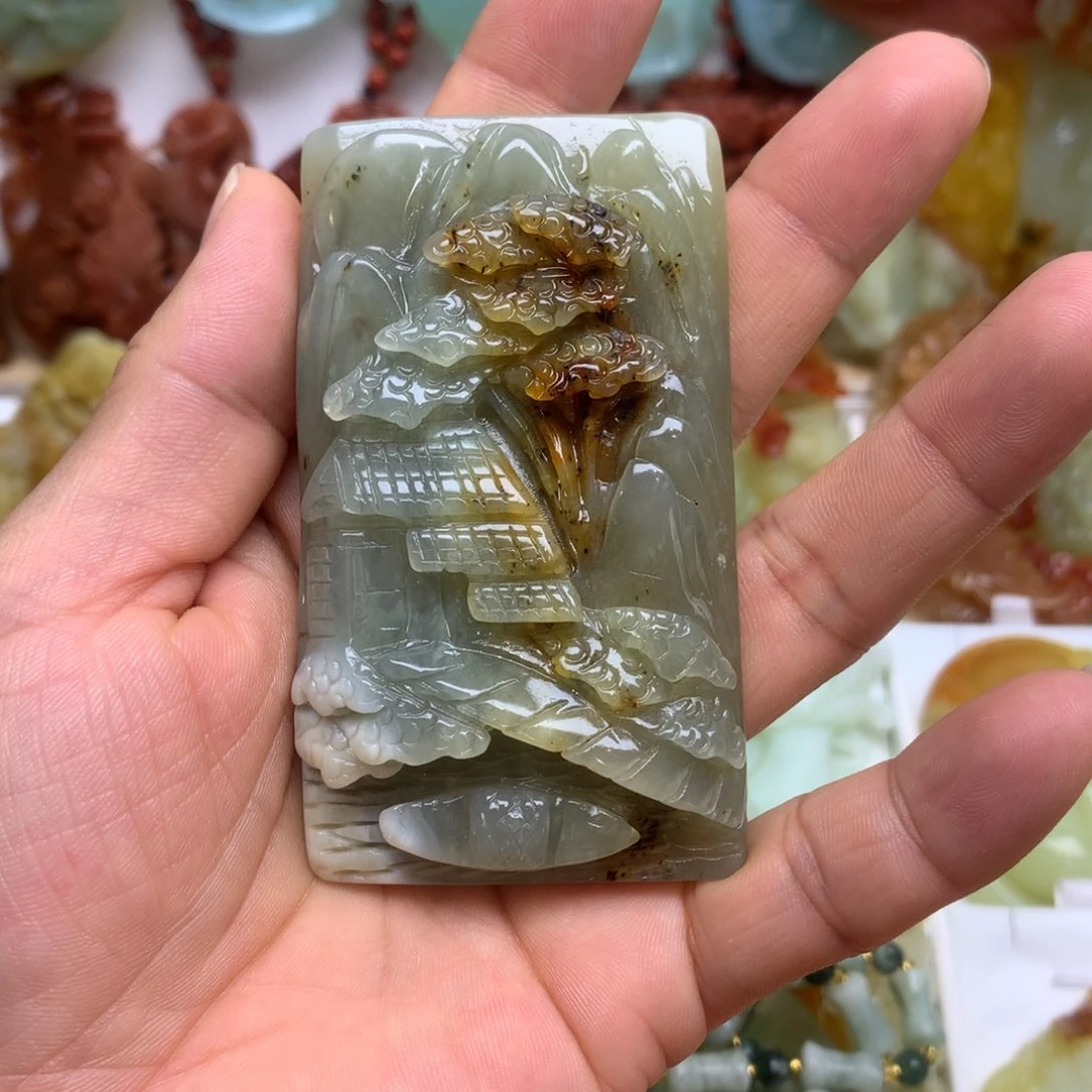 蛇纹石玉颈饰未镶嵌