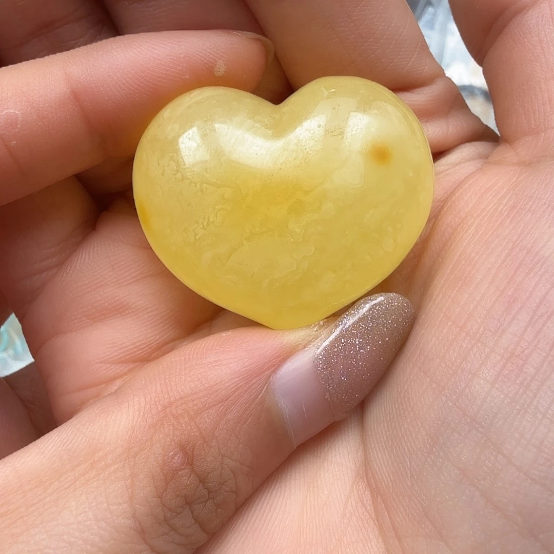 裸石琥珀未镶嵌你好