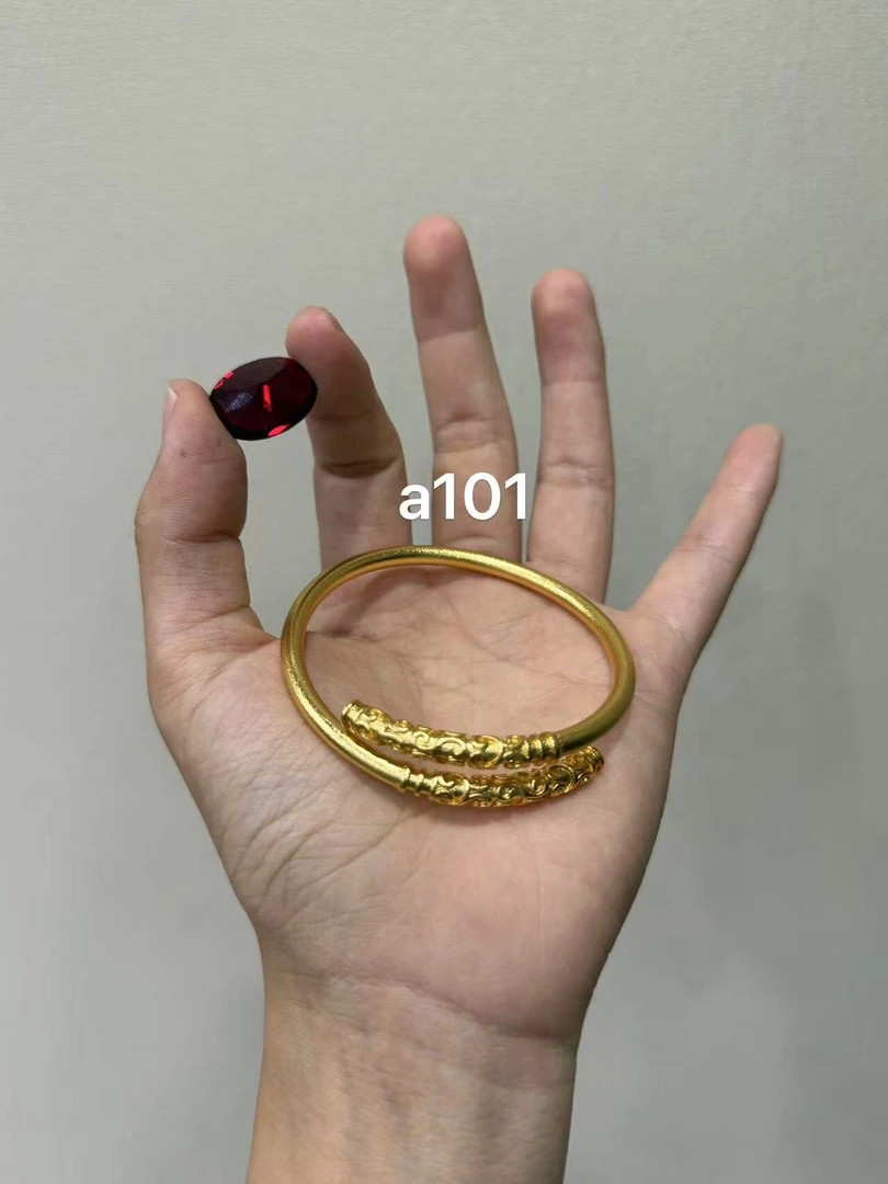 A101 乾坤圈细手镯