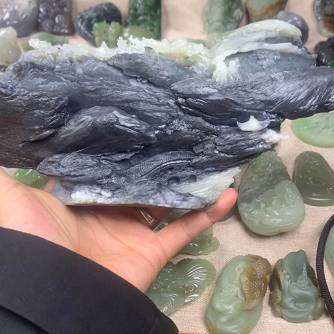 颈饰未镶嵌和田玉