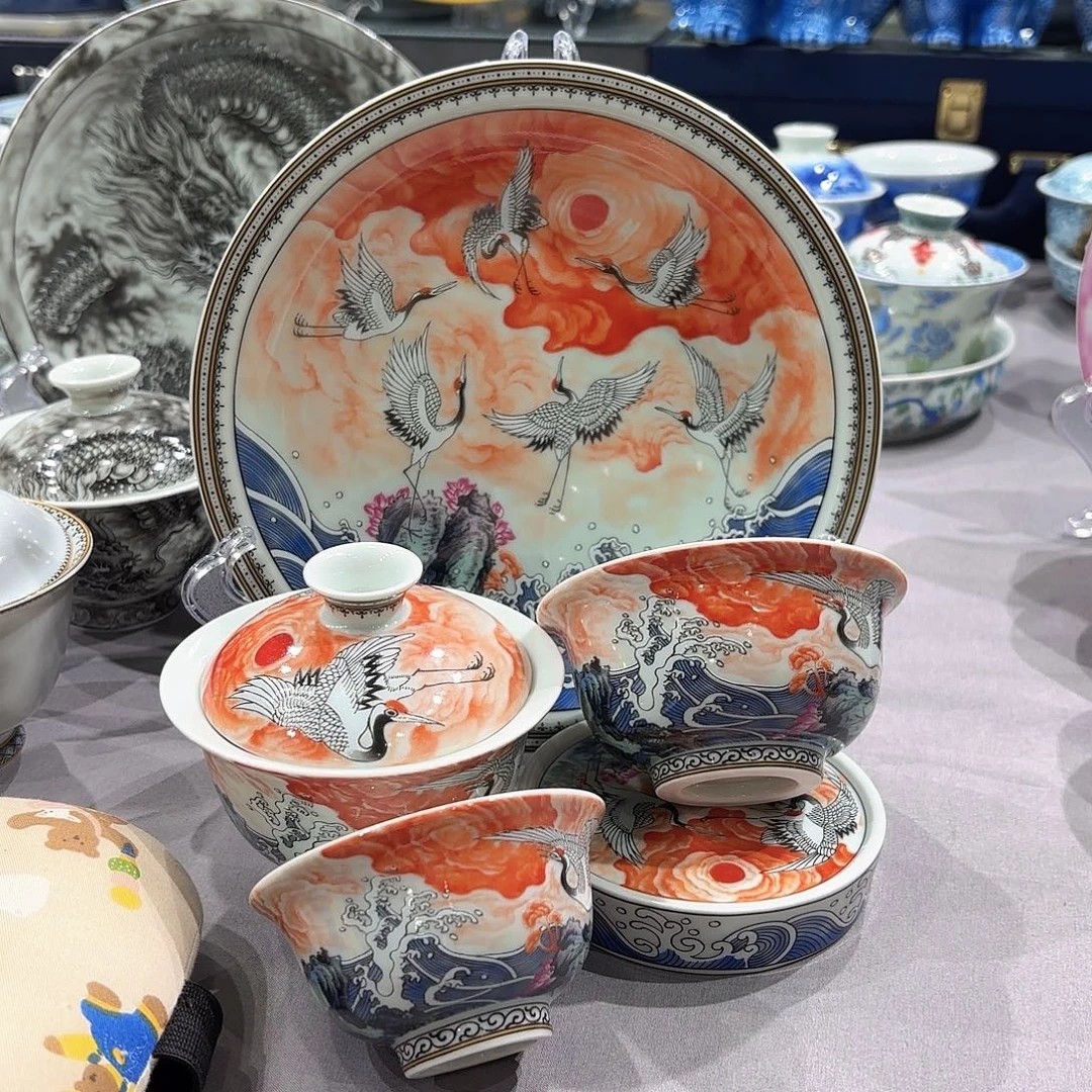 瓷片景德镇瓷器精品陈列