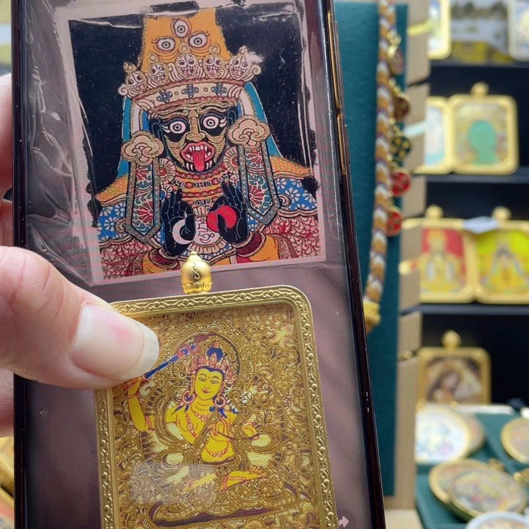 吊坠荆****唐卡等多种形式进行的艺术