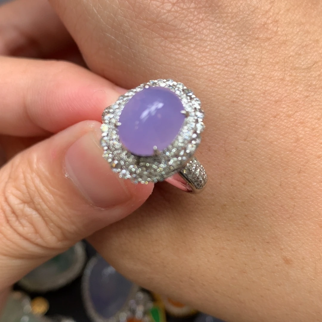 翡翠18K金镶嵌戒指