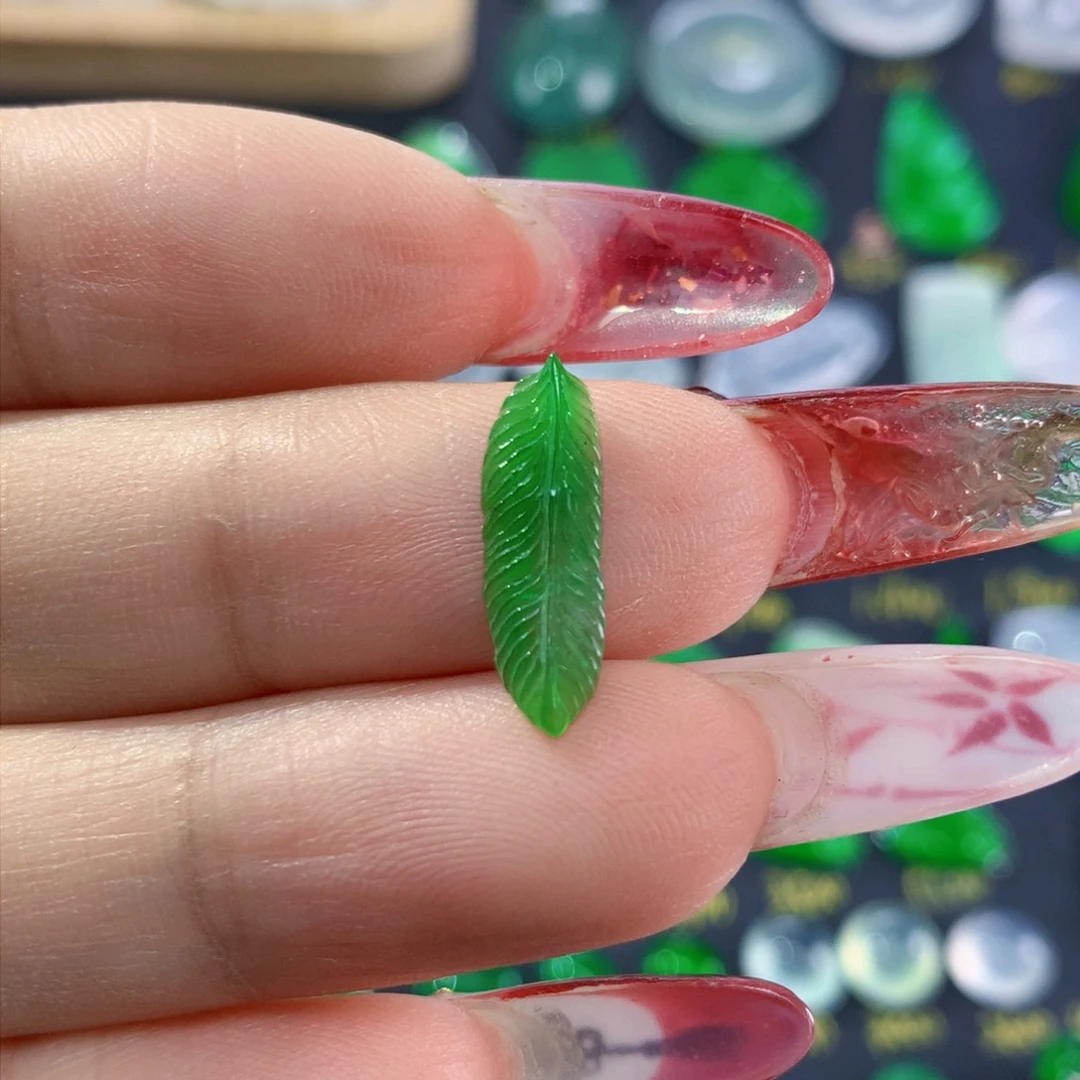 翡翠颈饰未镶嵌纯天然缅甸翡翠A货