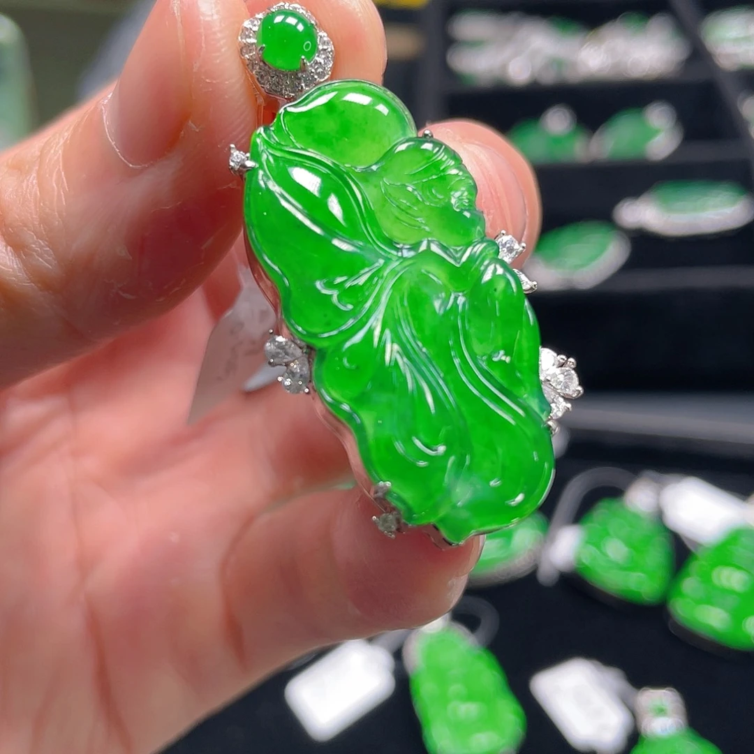 吊坠(不含链)未镶嵌翡翠