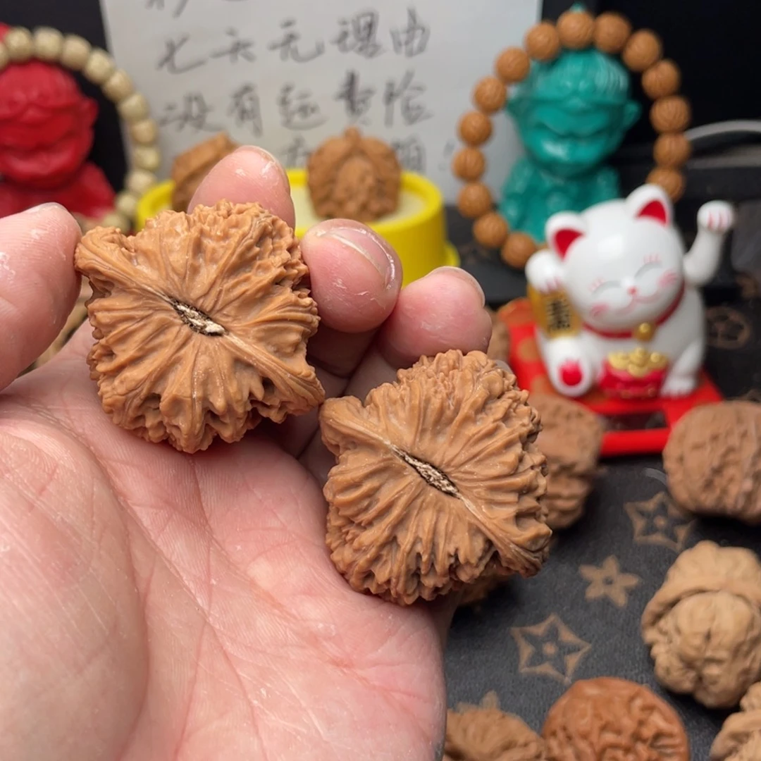 核桃把件?****¹42全品南疆石