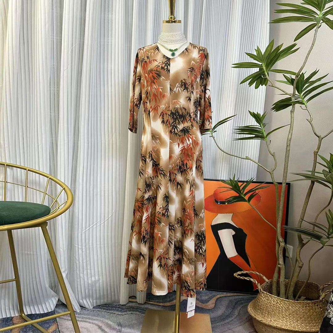 春夏连衣裙长款V领大码显瘦弹力妈妈装减龄面料舒适透气大摆长裙