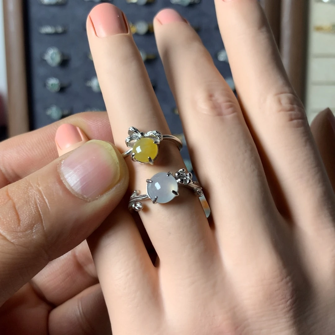 雅***i翡翠未镶嵌戒指491