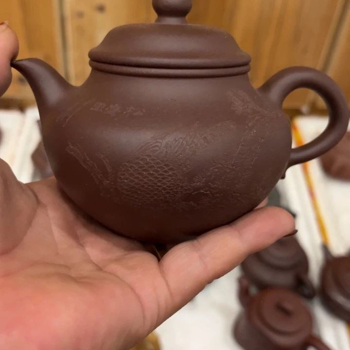 紫砂茶壶瑕疵………………瑕疵