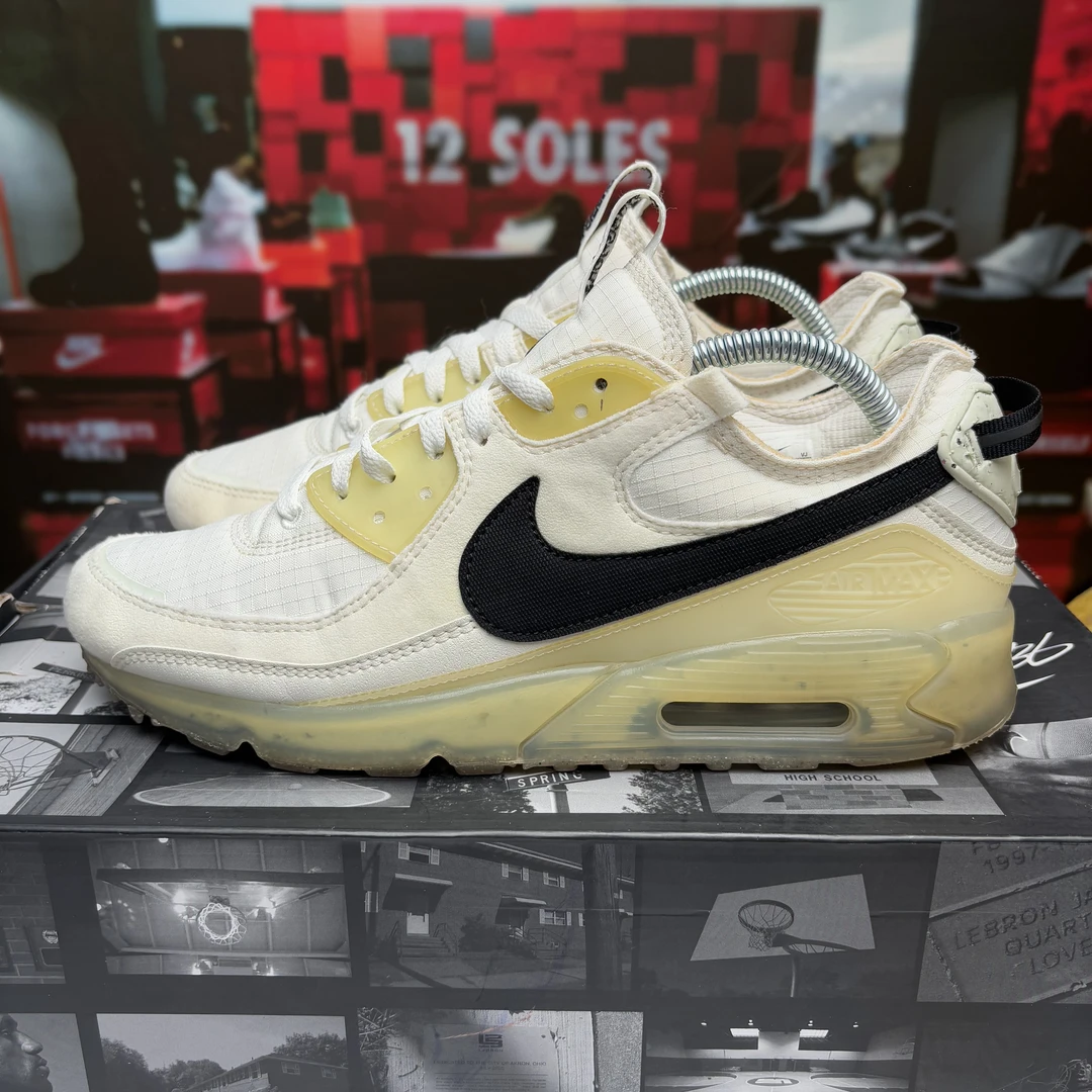 S 42.5码/Nike Air Max 90 Terrascape 气垫 缓震 跑鞋 米色黑色