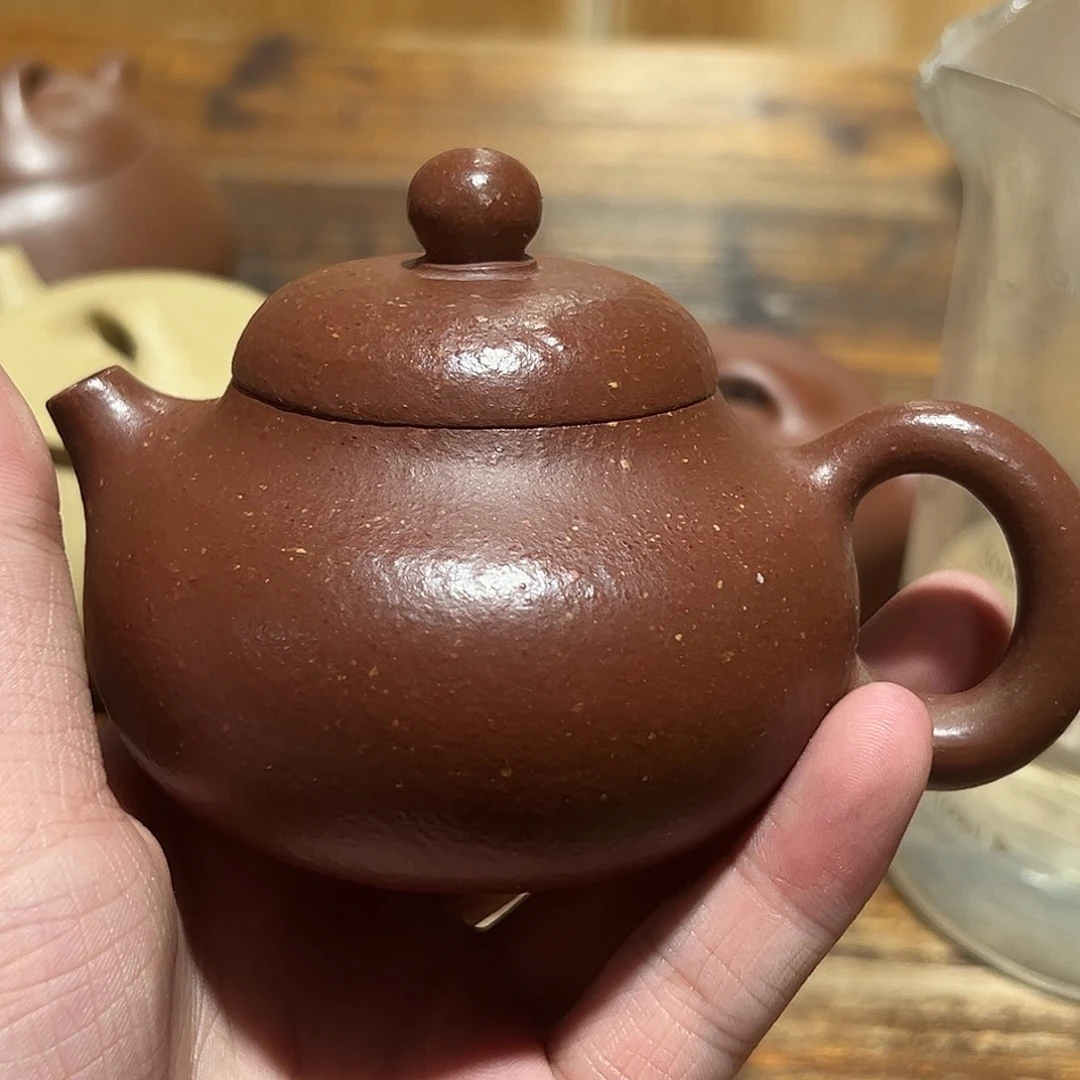 茶壶紫砂紫砂的味道很
