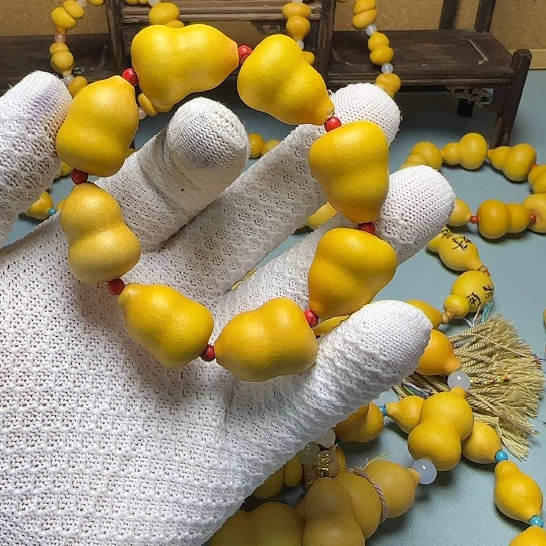 鳄***仕恭喜发财大吉大利