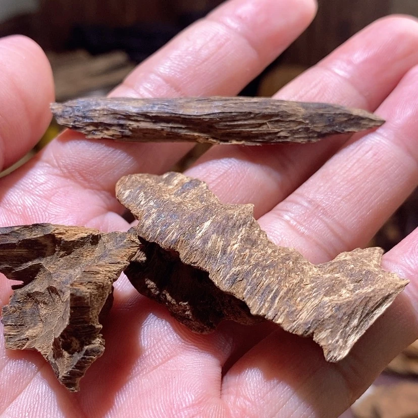 【闪购商品】沉香沉香碎屑马尼涝红土土沉6.63克