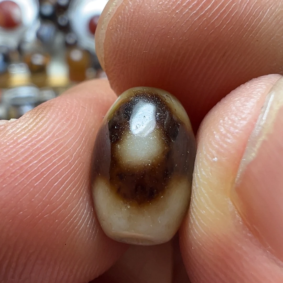 F***，如图所示细腻油润