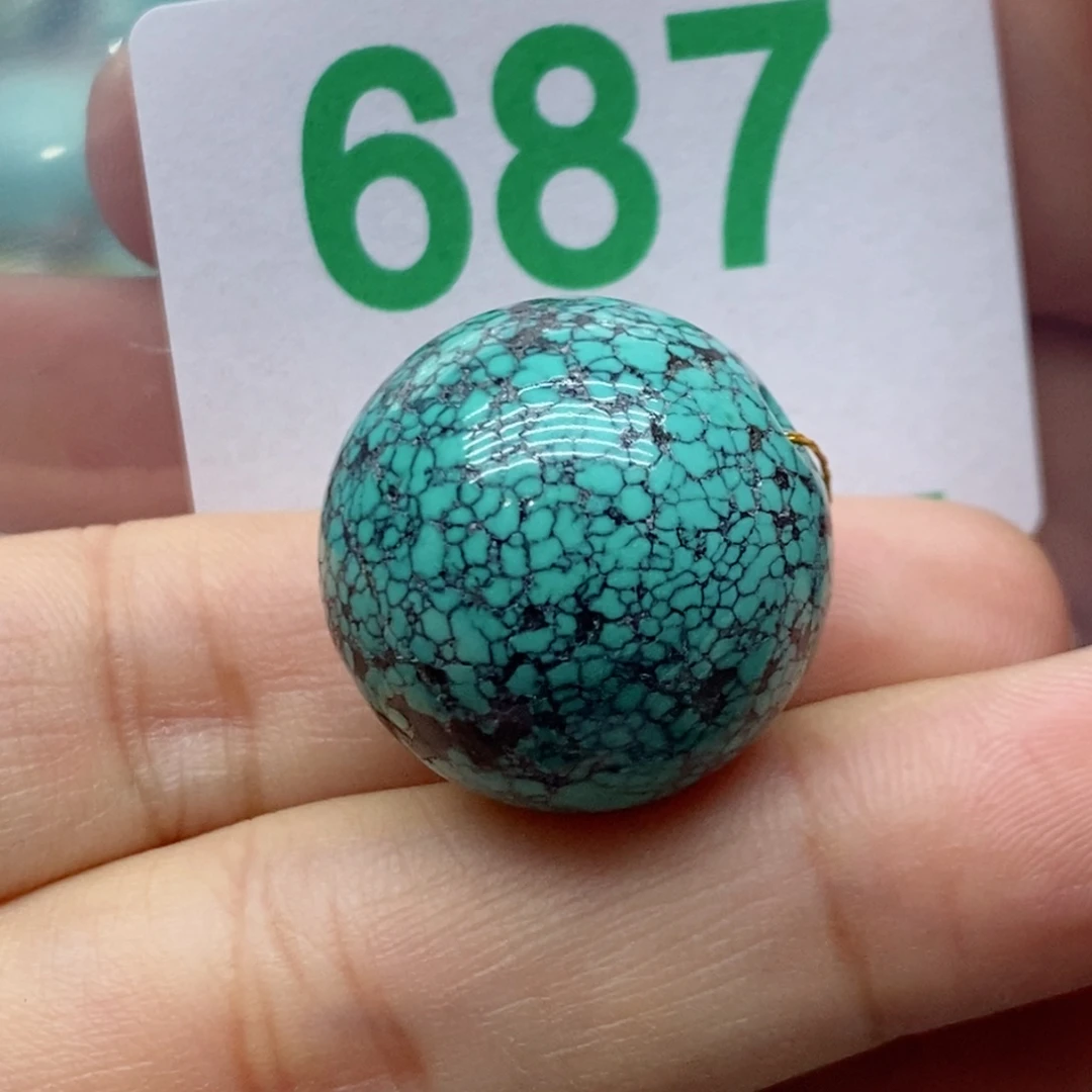 勇***房绿松石未镶嵌珠宝奇石