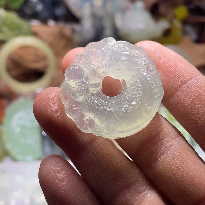 蛇纹石玉未镶嵌珠宝奇石