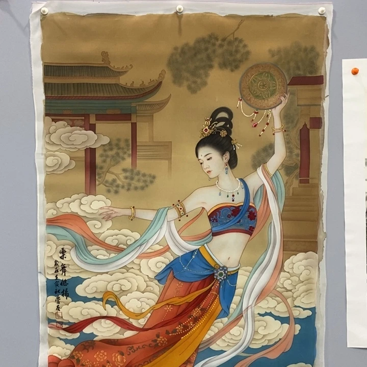 手绘作品等多种形式进行